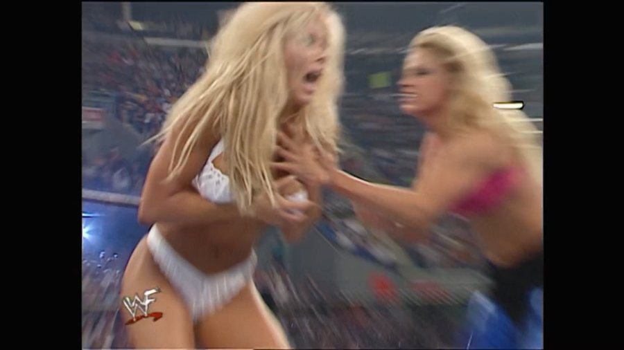 WWE_Invasion_2001_Stacy_Torrie_vs_Lita_Trish_mp4_000631524.jpg