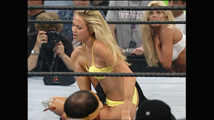 WWE_Invasion_2001_Stacy_Torrie_vs_Lita_Trish_mp4_000710558.jpg