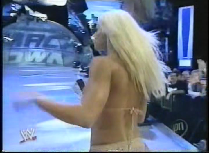 2002-11-12_-_WWE_Super_Tuesday_4597.jpg