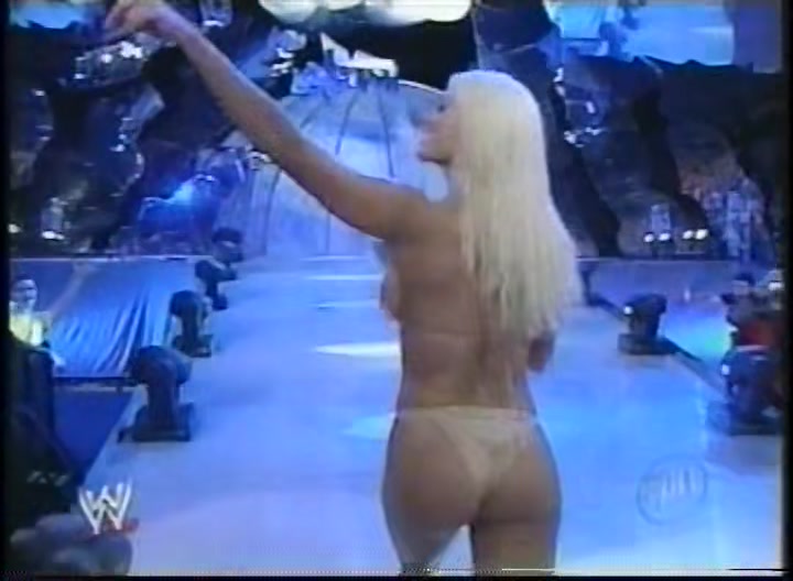 2002-11-12_-_WWE_Super_Tuesday_4601.jpg