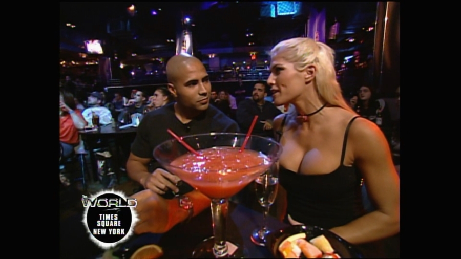 WWE_Judgment_Day_2002_Times_Square_Segment_Featuring_Maven_Torrie_mp4_000020281.jpg