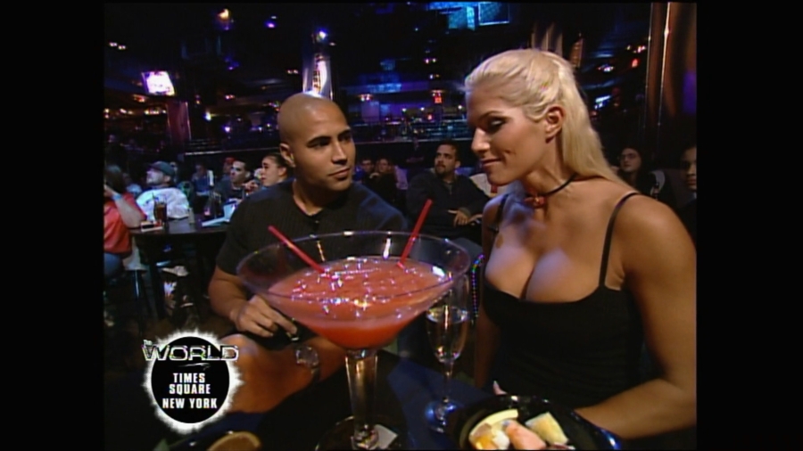 WWE_Judgment_Day_2002_Times_Square_Segment_Featuring_Maven_Torrie_mp4_000021548.jpg