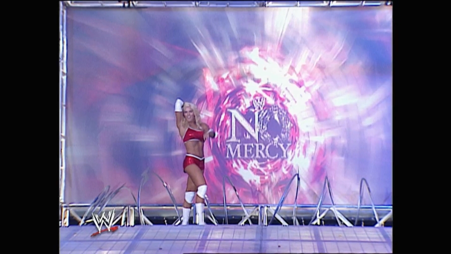 WWE_No_Mercy_2002_Dawn_vs_Torrie_mp4_000050930.jpg