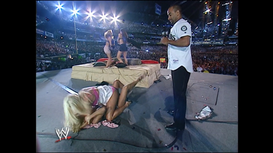 WWE_WrestleMania_19_mp4_006140366.jpg