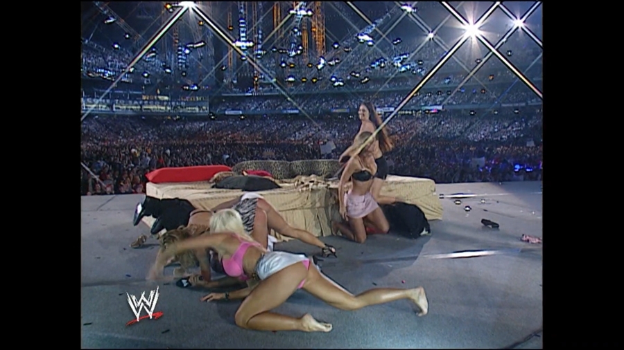 WWE_WrestleMania_19_mp4_006169066.jpg