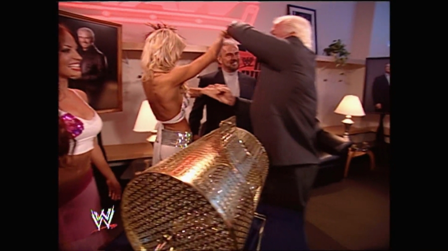 WWE_Royal_Rumble_2005_mp4_001528700.jpg