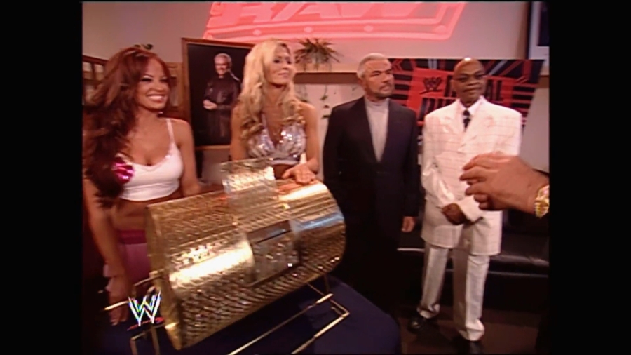 WWE_Royal_Rumble_2005_mp4_001553533.jpg