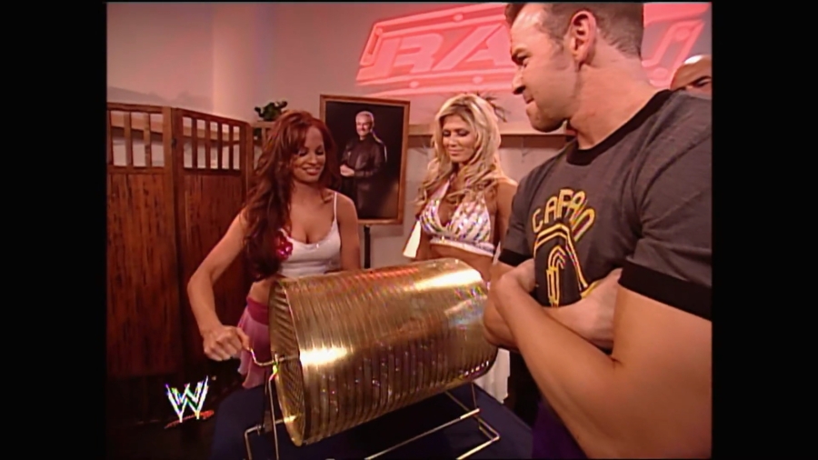 WWE_Royal_Rumble_2005_mp4_003300300.jpg