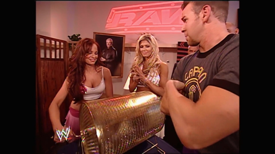 WWE_Royal_Rumble_2005_mp4_003302300.jpg