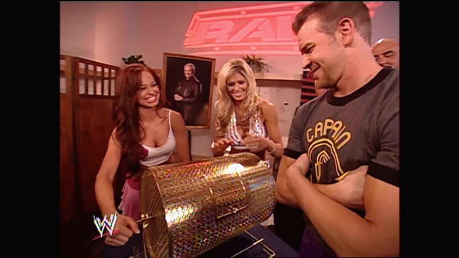 WWE_Royal_Rumble_2005_mp4_003304066.jpg