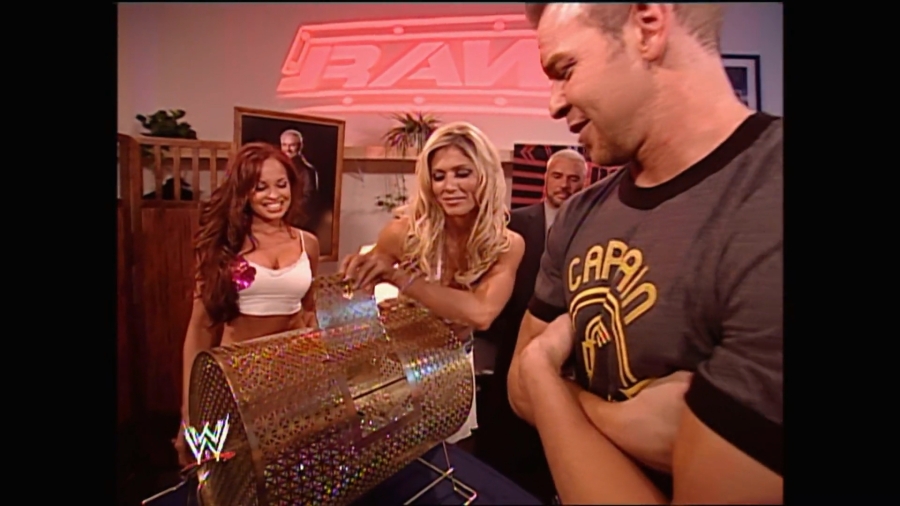 WWE_Royal_Rumble_2005_mp4_003305766.jpg