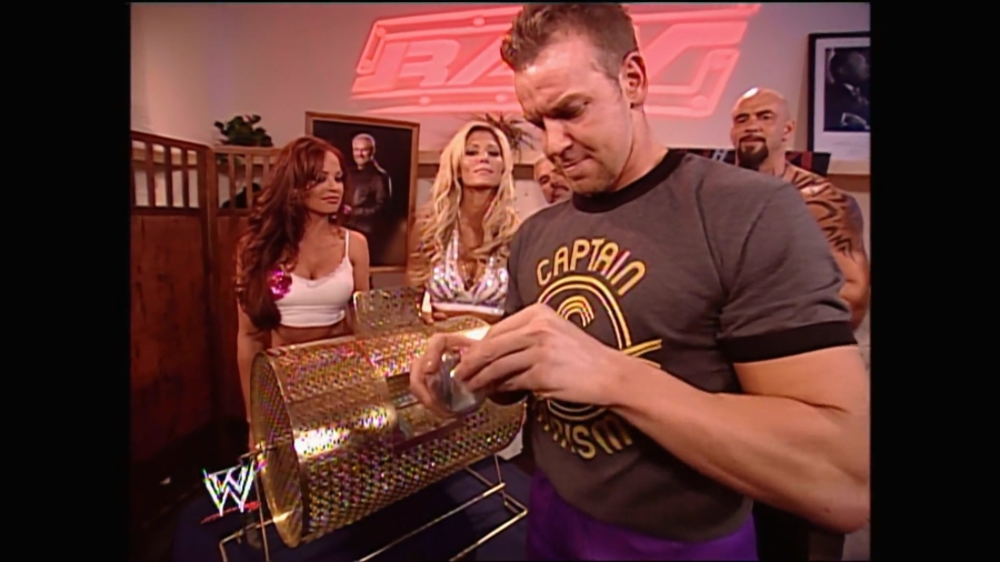 WWE_Royal_Rumble_2005_mp4_003309466.jpg