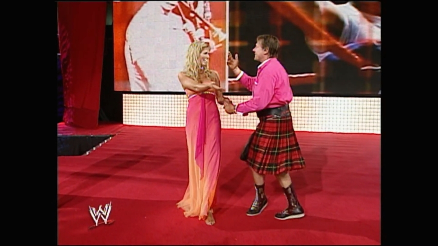 WWE_Wrestlemania_21_Hall_Of_Fame_Ramp_Segment_Featuring_Divas_mp4_000202658.jpg