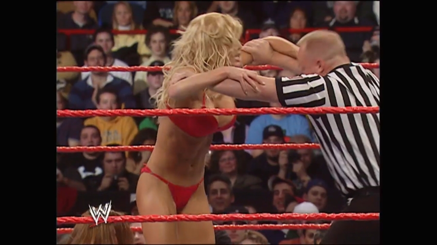 WWE_New_Years_Revolution_2006_Ashley_vs_Candice_vs_Maria_vs_Torrie_vs_Victoria_mp4_000409587.jpg