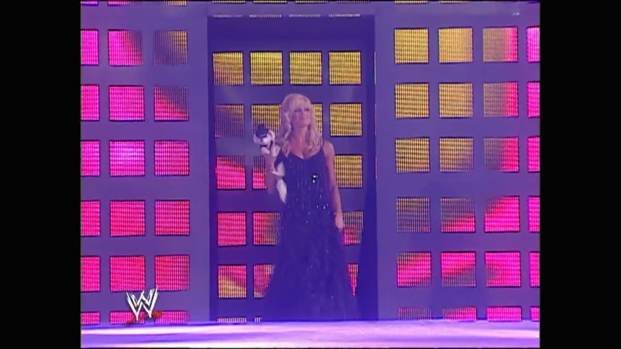 WWE_Wrestlemania_22_Candice_vs_Torrie_mp4_000096915.jpg