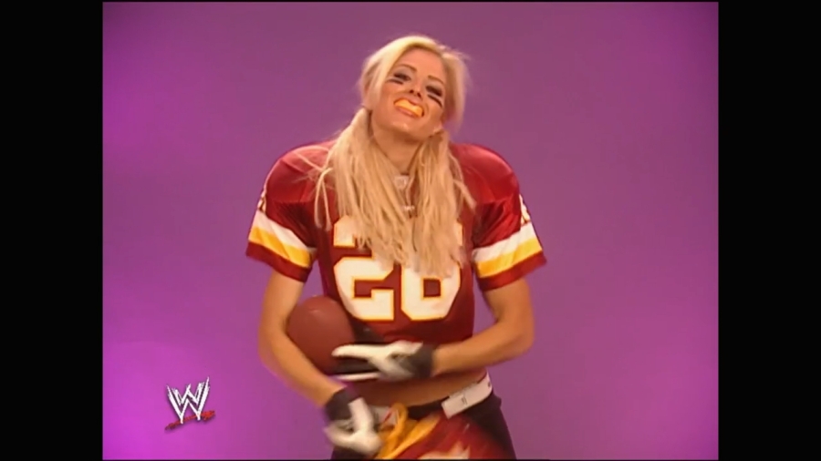 WWE_Cyber_Sunday_2007_Divas_Segments_mp4_000098358.jpg