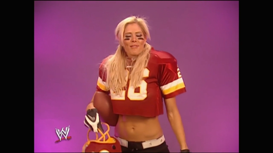 WWE_Cyber_Sunday_2007_Divas_Segments_mp4_000100193.jpg