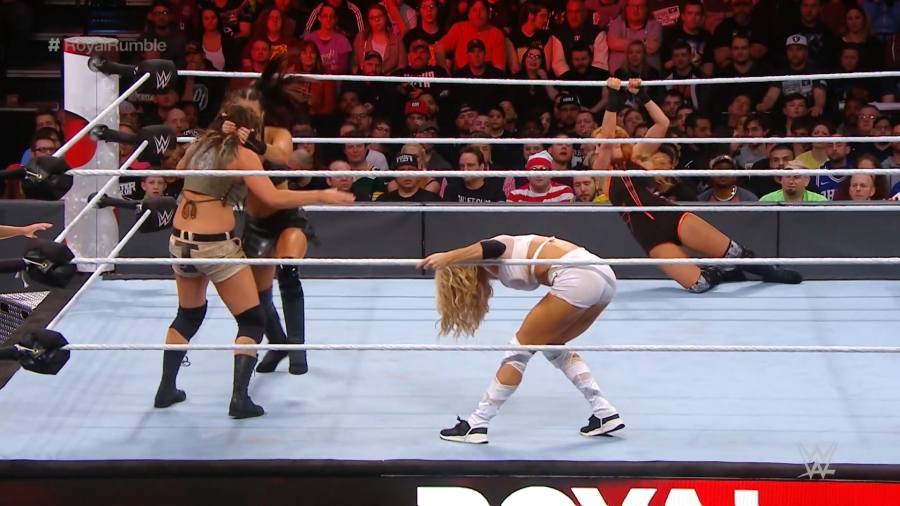 RoyalRumble2018_mp4_012005640.jpg