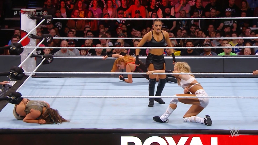 RoyalRumble2018_mp4_012010789.jpg