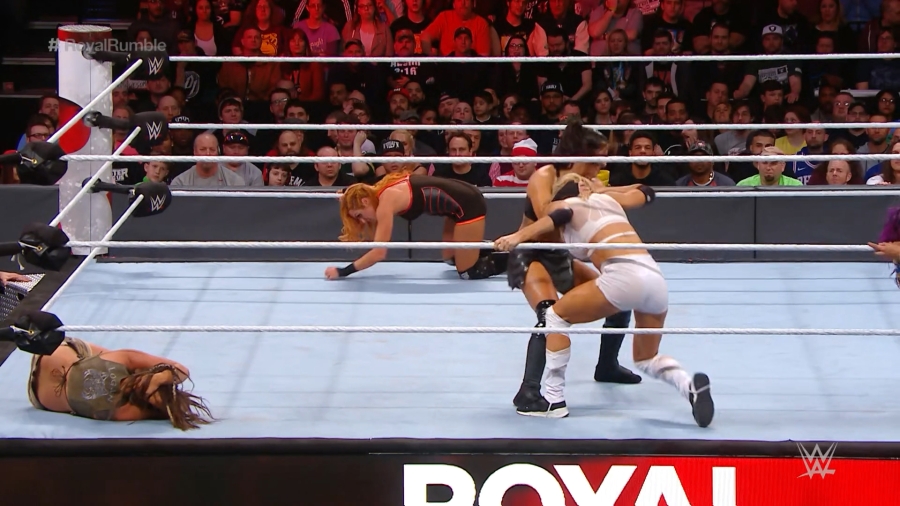 RoyalRumble2018_mp4_012012236.jpg