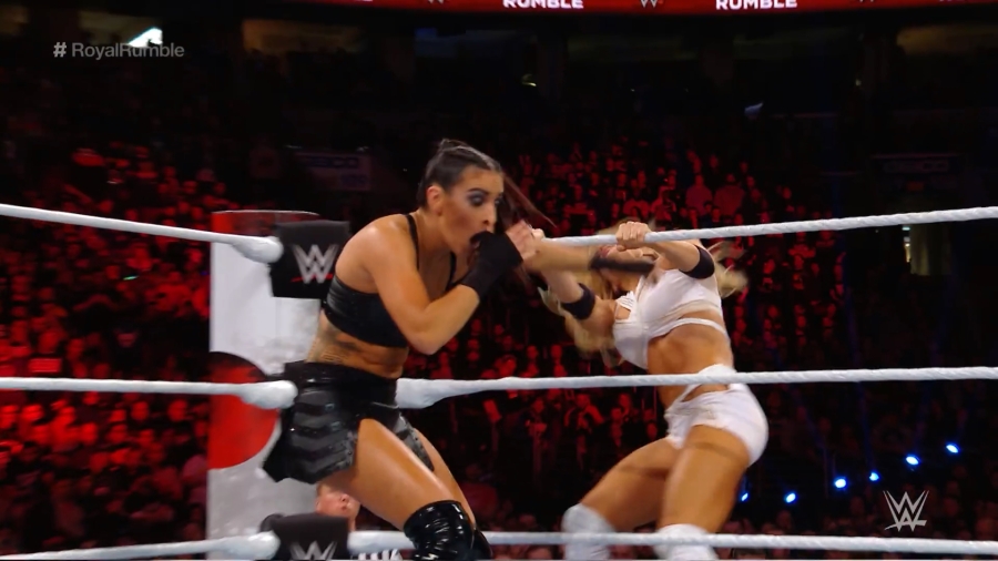 RoyalRumble2018_mp4_012028156.jpg