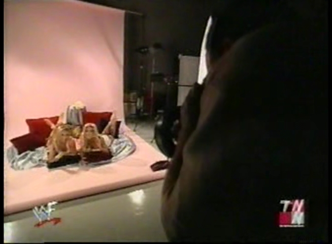 2001-11-24_-_WWF_Excess_mp4_002065247.jpg