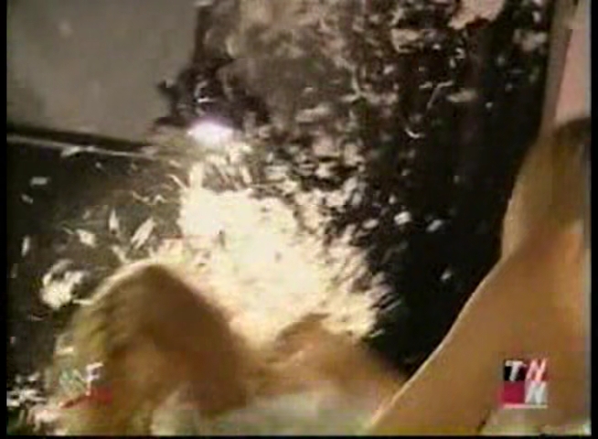 2001-11-24_-_WWF_Excess_mp4_002095847.jpg