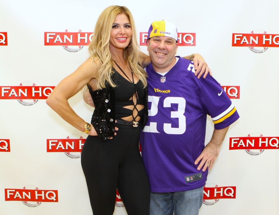 Torrie_Wilson_Fan_HQ_MAW_Event_282129.jpg